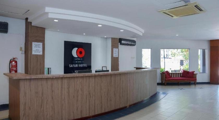Capital O 89876 Safari Hotel Kampong Pasir Bogak Extérieur photo